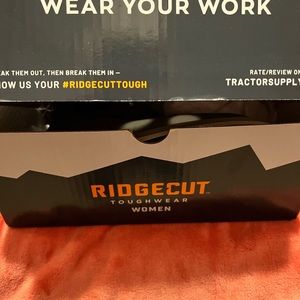 Ridge cut Homesteader Boots women’s 8